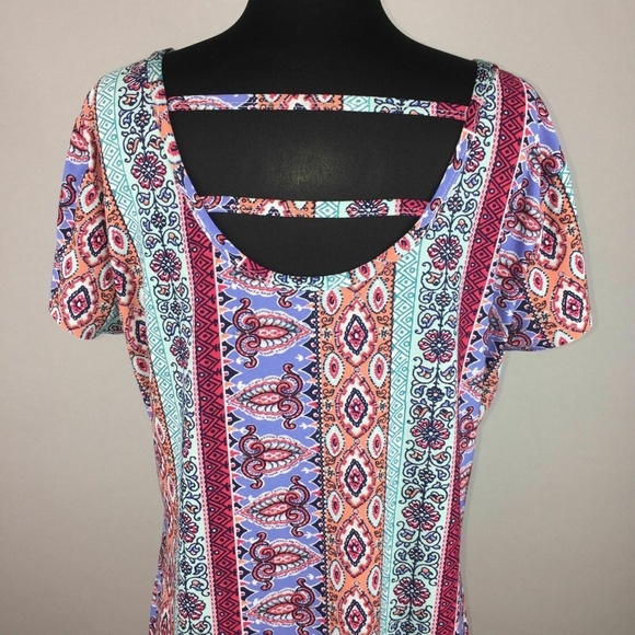 Bobbie Brooks XL Top Short Sleeve Abstract Print - Picture 5 of 7